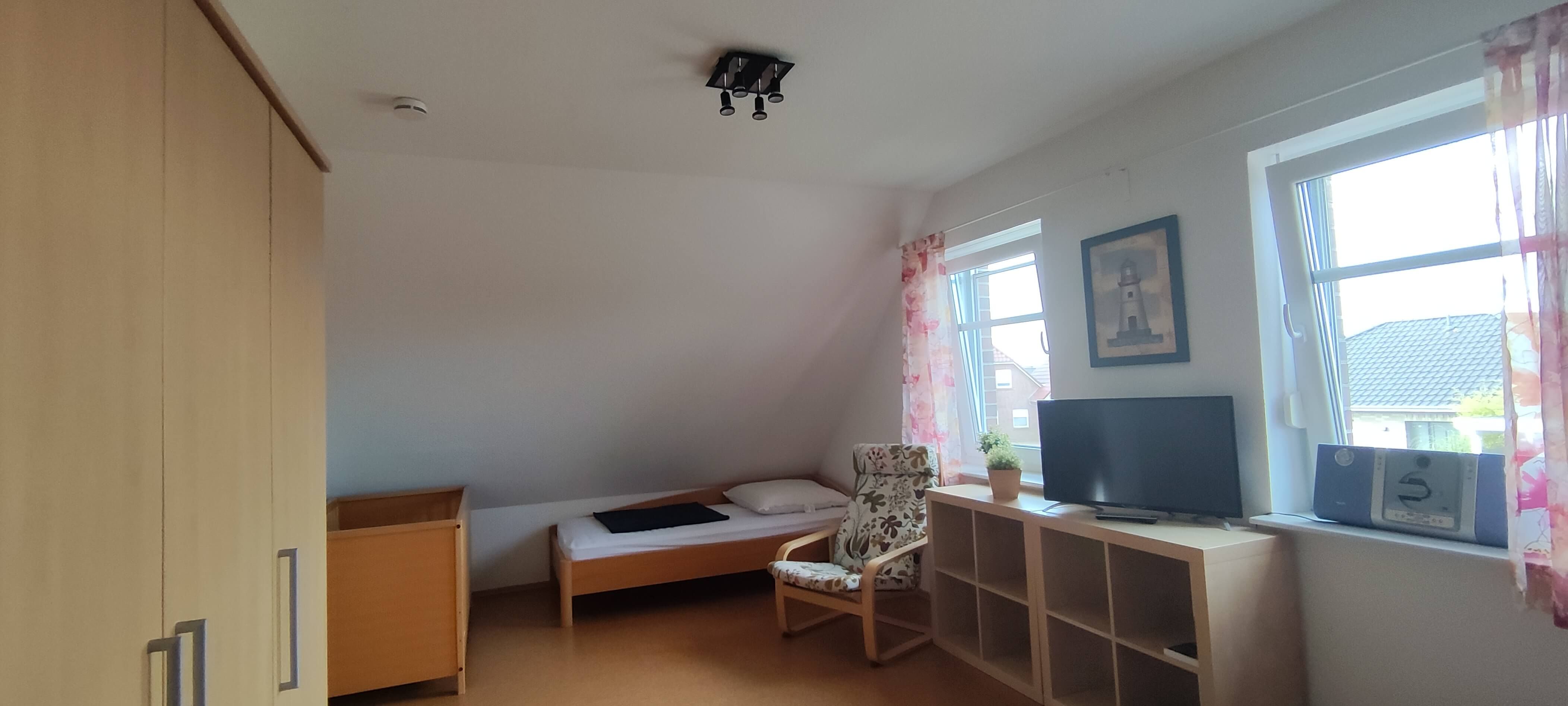 Schlafzimmer Dachgeschoss Kind Nr.1
