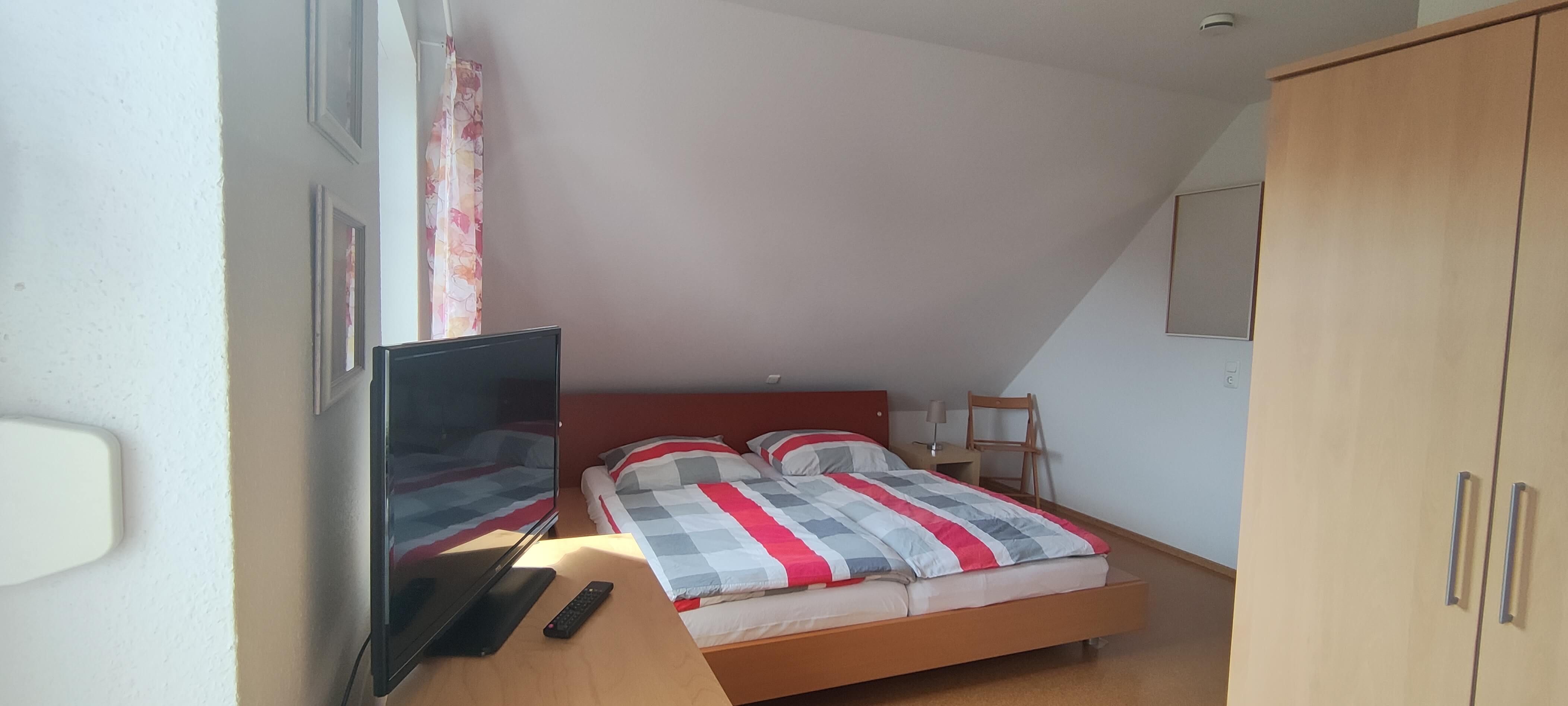Schlafzimmer Dachgeschoss Kind Nr.2